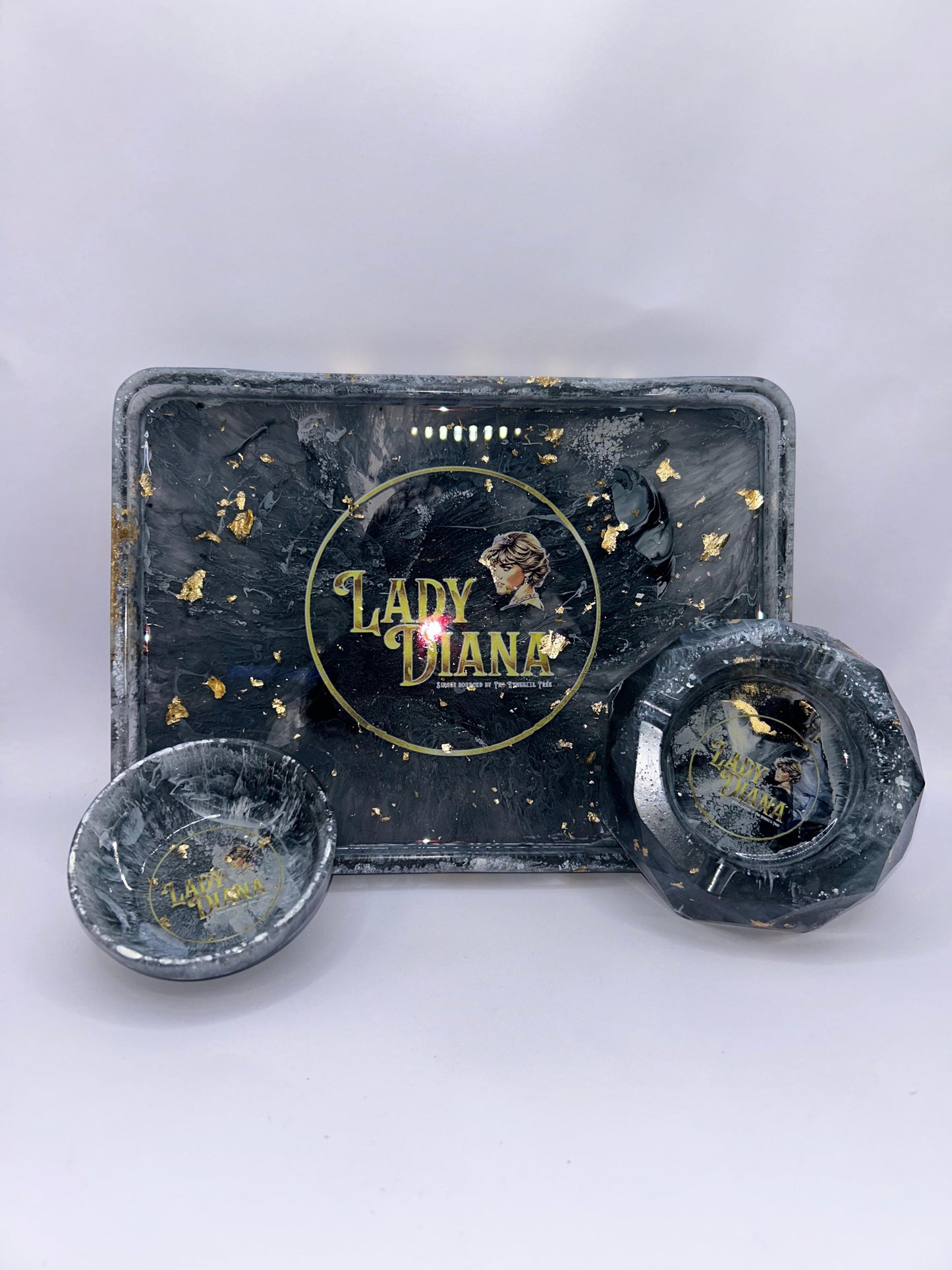 RARE DOE Hand made Multi Colour, Resin, Rolling Tray, Hash Bowl, Ashtray & Grinder Set