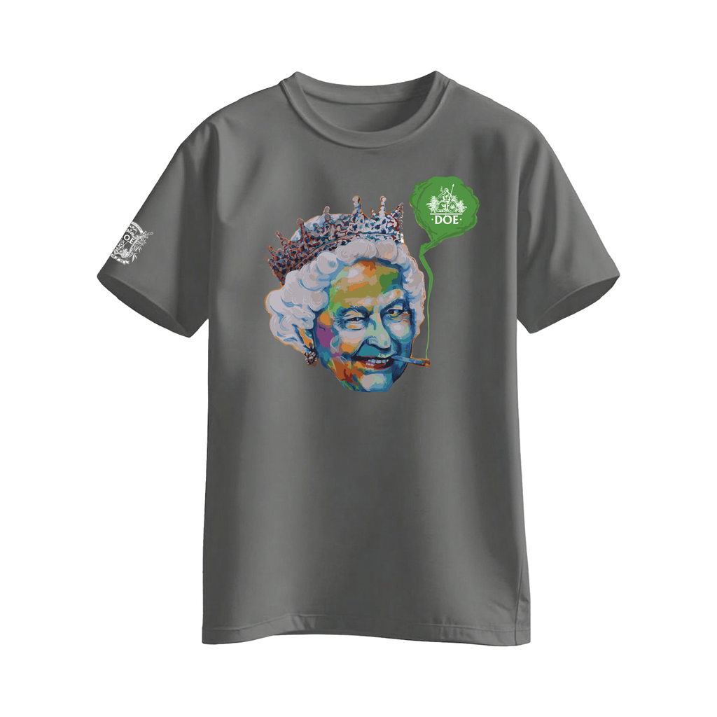 DOE Queen Logo - T-SHIRT