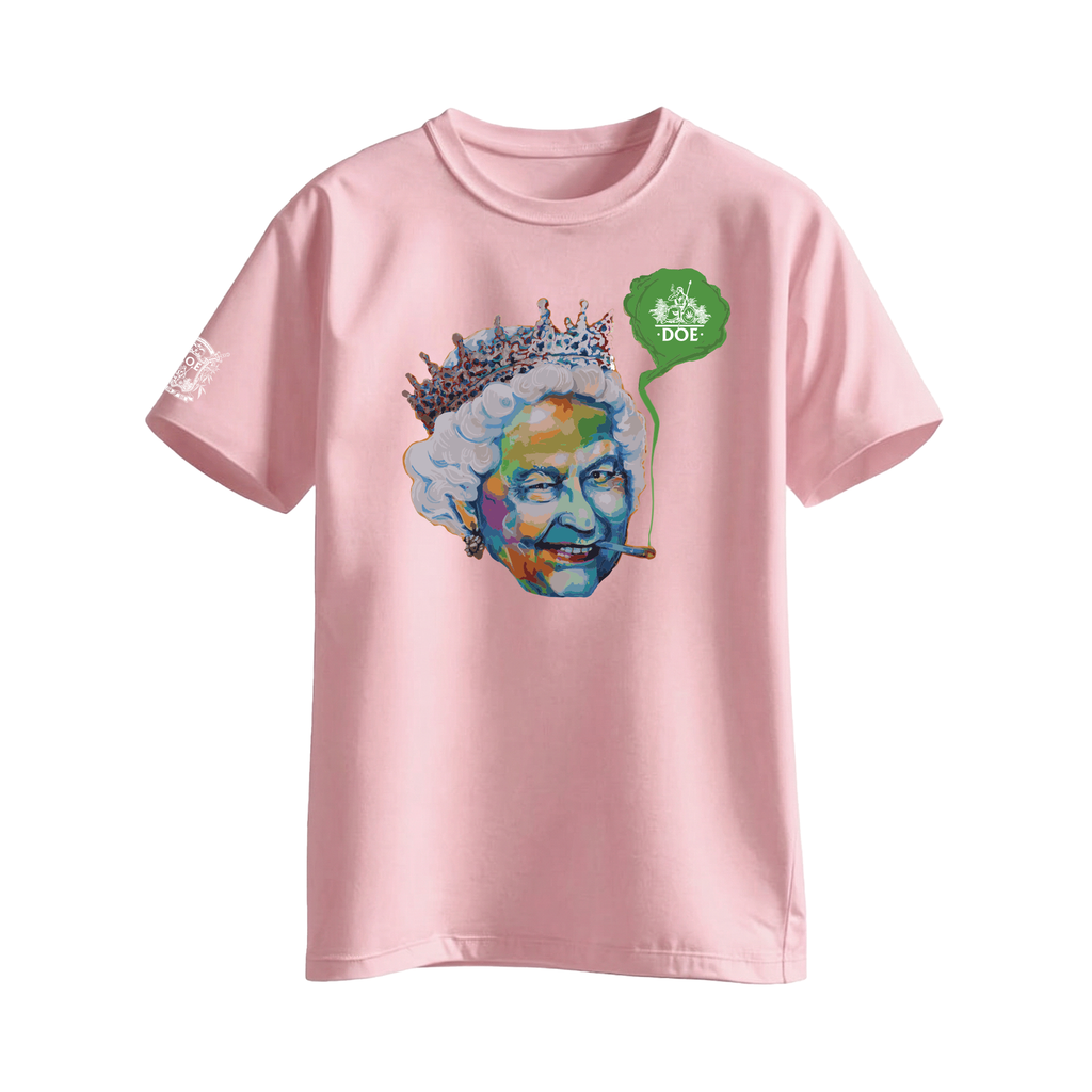 DOE Queen Logo - T-SHIRT