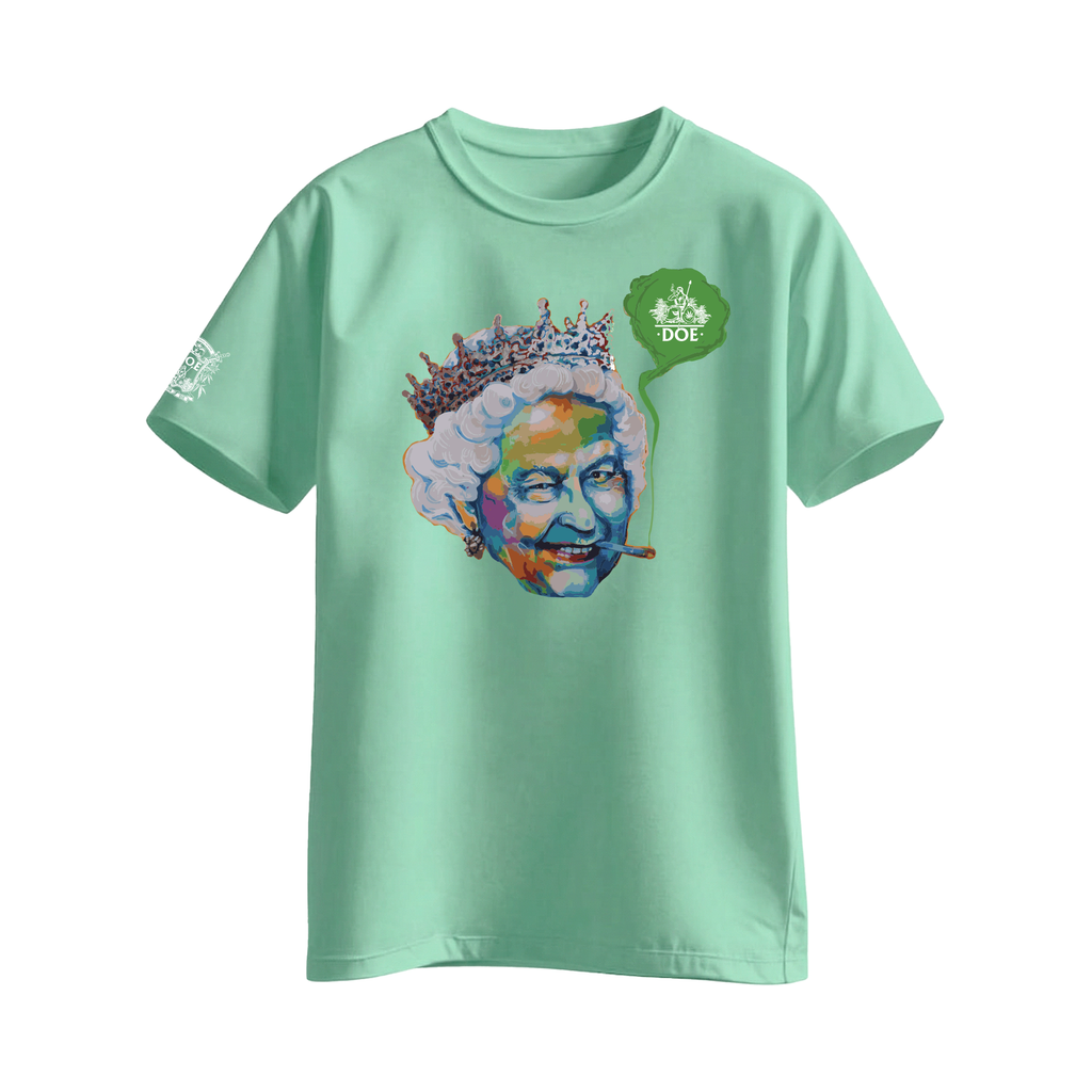 DOE Queen Logo - T-SHIRT